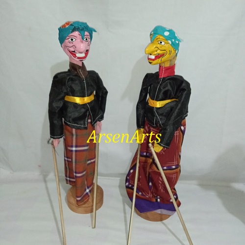 Wayang Golek Kayu Semar, Gareng, Petruk dan Cepot Ukuran Sedang (35 Cm) Kepala Bisa mengangguk dan Menoleh Kekiri Kekanan 2 Pcs Lebih Murah Tingal Pilih Mana Saja