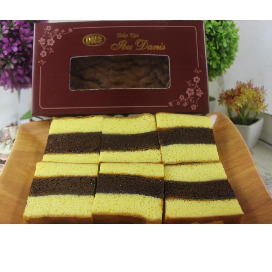 

Kue Lapis Surabaya 12x22cm / Kue Lapis Khas Surabaya / Kue Lapis Surabaya Resep Nenek Moyang 이