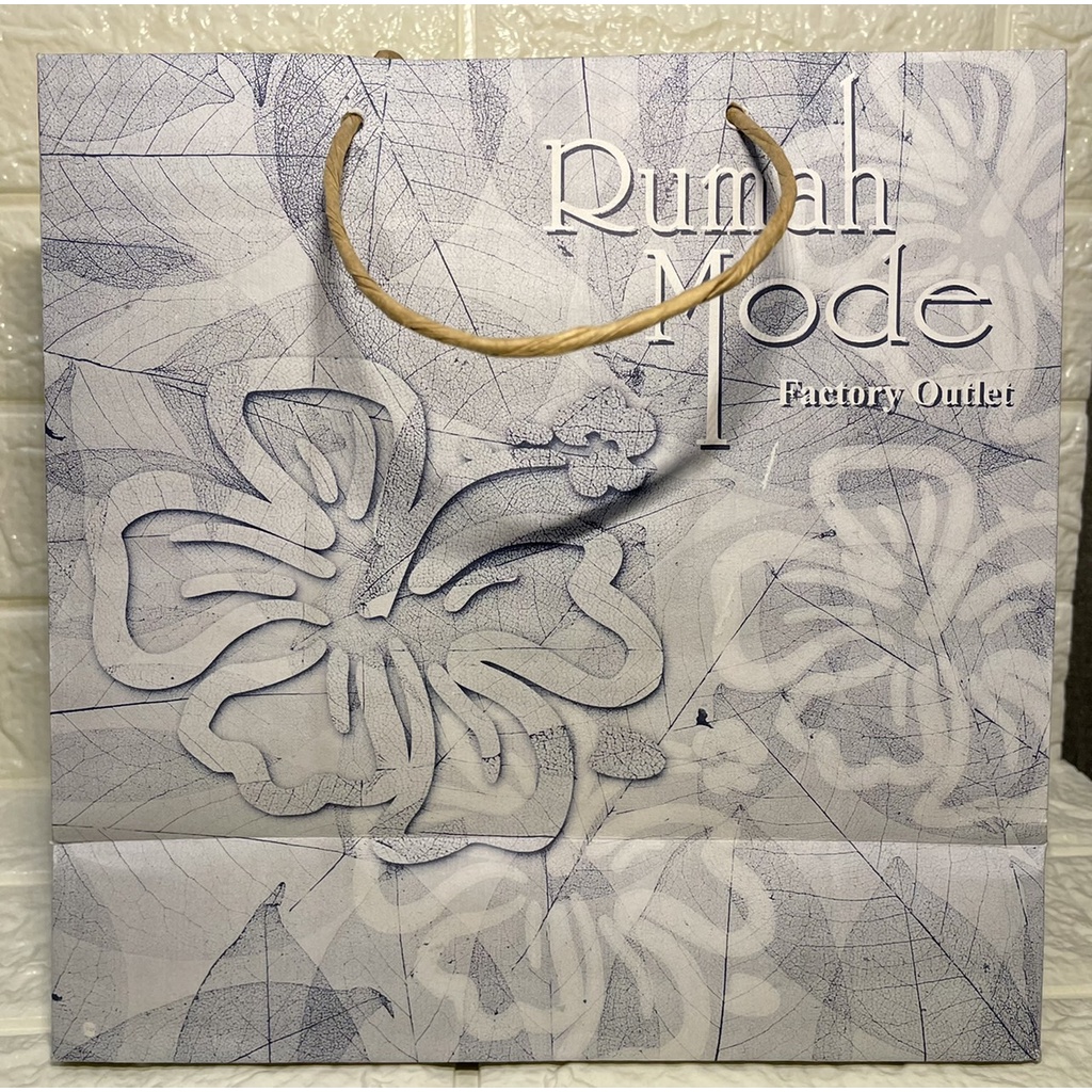 

Paper bag Rumah Mode Bandung