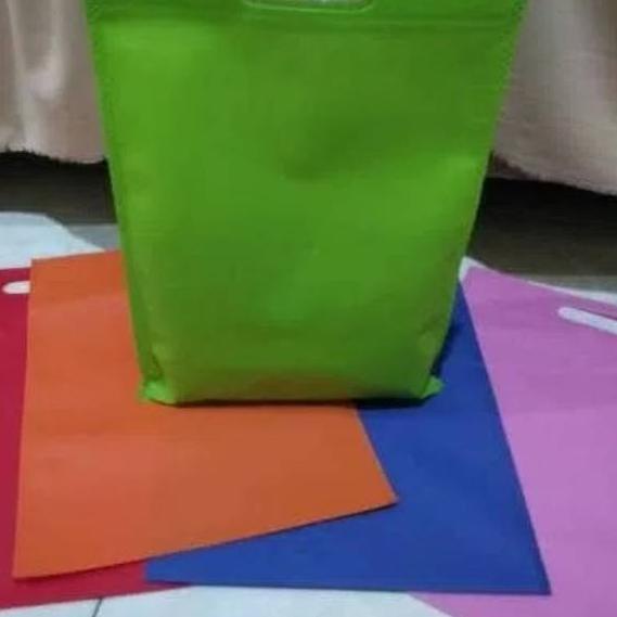 

Terkini FSCEQ Goodie Bag Oval uk.30x40 - Tas spondbond oval uk - Tas promosi 57 Ready Stock