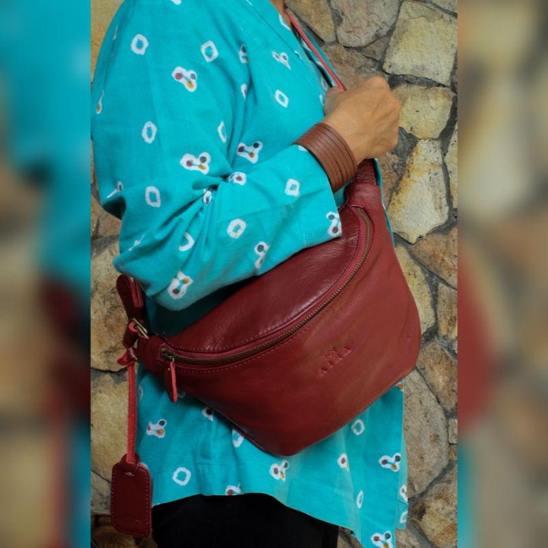 Aira Tas Selempang Dan Bahu Pria Waistbag Jenong Kulit Sapi Asli Bahan Jenis Krom Leather Terbaru Kain Lurik Tradisional Tali Adjustable Kekinian Original