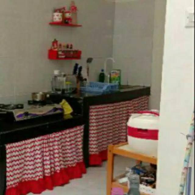 gorden kolong dapur retro poni bawah