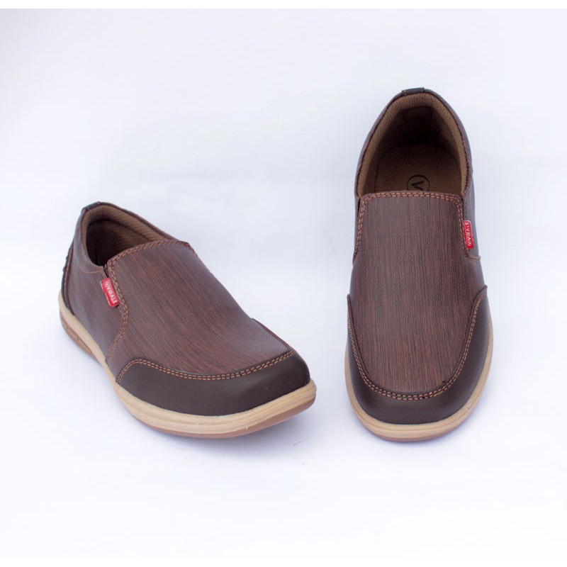 Sepatu Slip On Pria Model Casual Terbaru FA 01