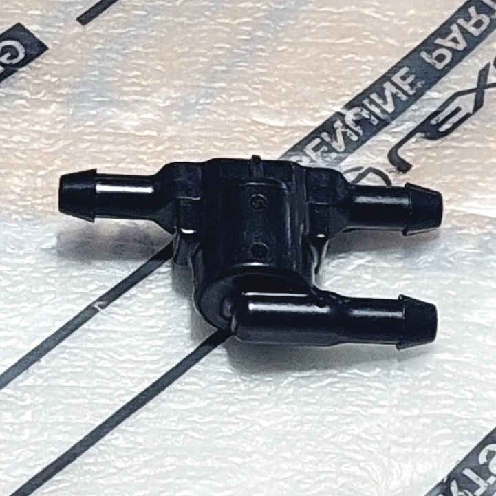 SAMBUNGAN SELANG AIR WIPER CABANG 3