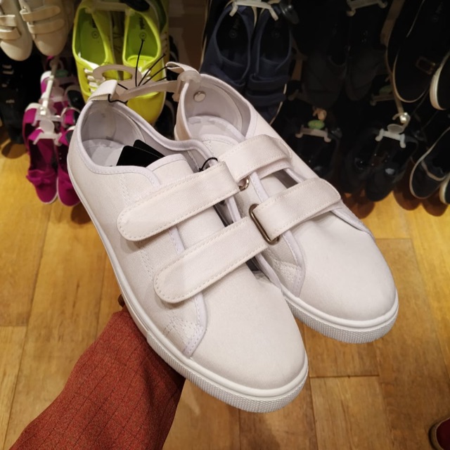 ISABELLE Sneakers RUBI
