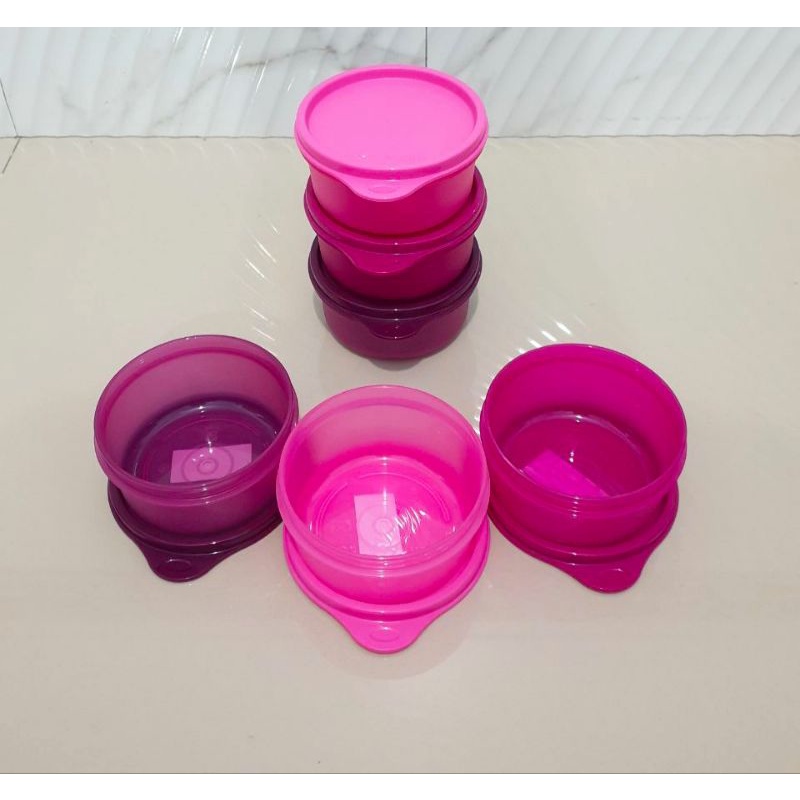 small saver/bowl tupperware
