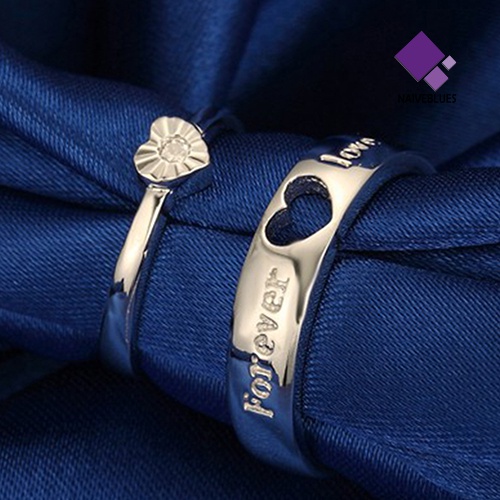 Naiveblue &gt; Cincin Pasangan Lapis Silver Motif Tulisan Forever Love Aksen Zircon Adjustable Untuk Pria / Wanita