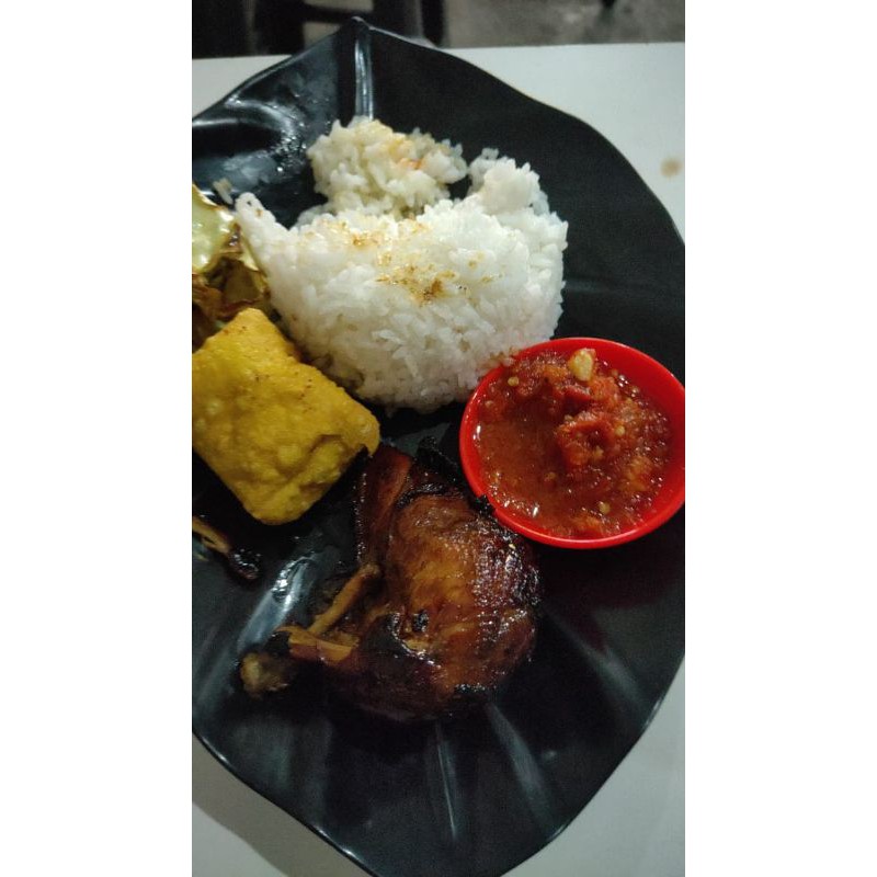 

ayam bakar isi 4 pc