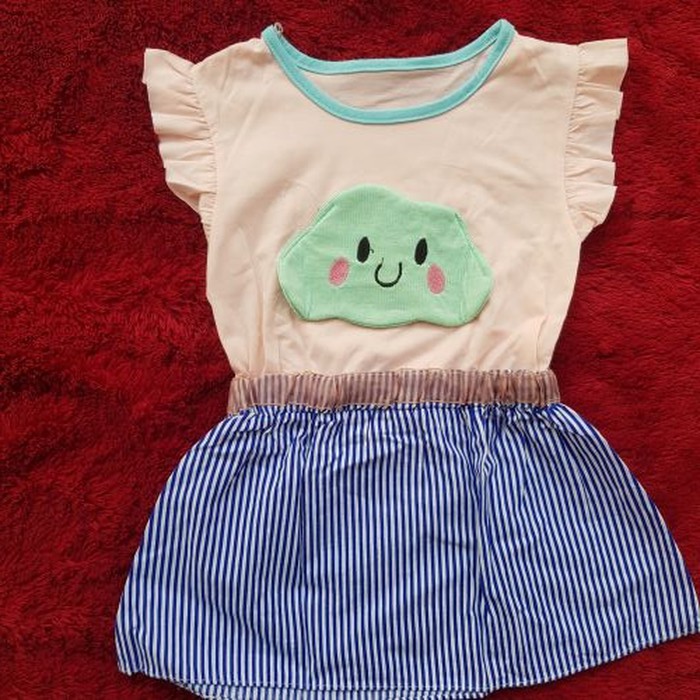 Baju Kaos Atasan Dress Anak Perempuan Murah Preloved Bekas Baju Kaos Atasan Dress Anak Perempuan Murah Preloved Bekas