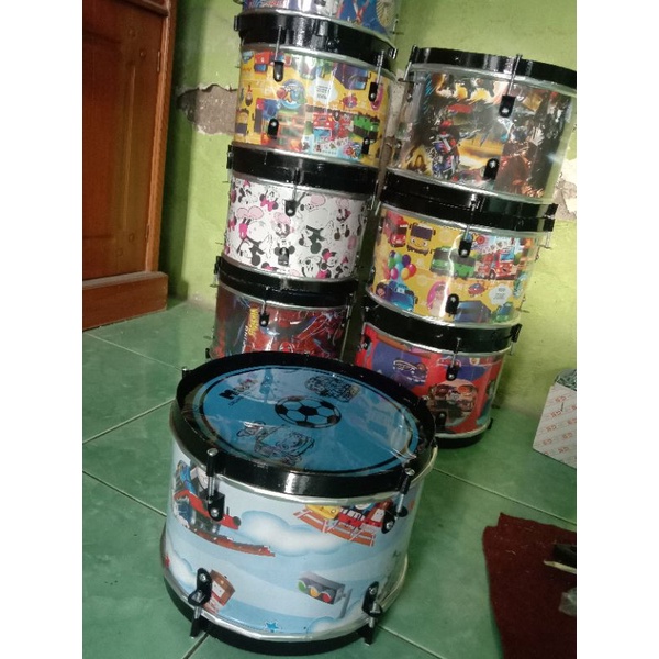 Drumband mainan anak-anak