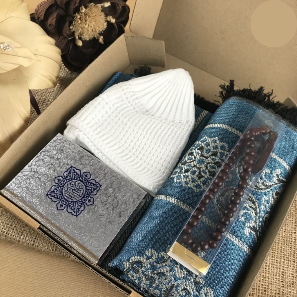 

Hampers Cowok Hampers Quran Hampers Alat Sholat Kado Ulang Tahun Parcel Kado Ramadhan Kado Nikah