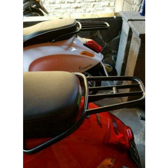Breket box Vespa GTS / aksesoris vespa