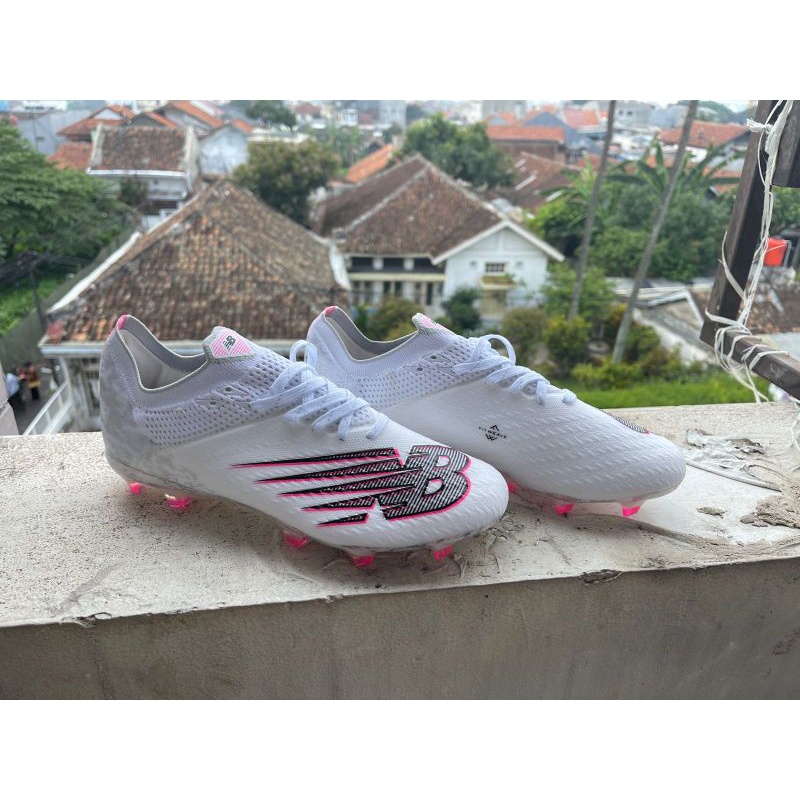 Sepatu Bola New Balance Furon V6+ White Pink