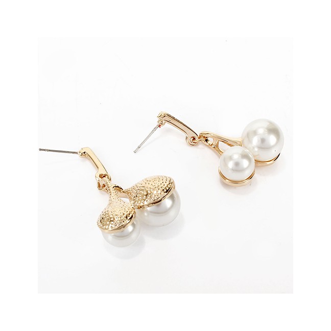 LRC Anting Tusuk Fashion Golden Imitation Pearl Cherry Alloy Stud Earrings K04181