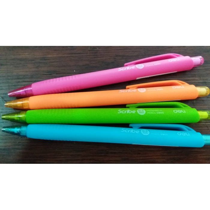 

EXTREME SALE Pensil Mekanik Deli Scribe 0.5