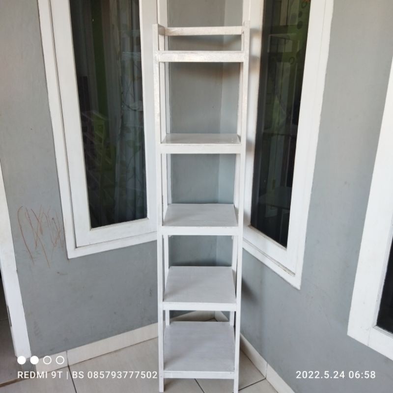 RAK BUNGA SUSUN KAYU MINIMALIS