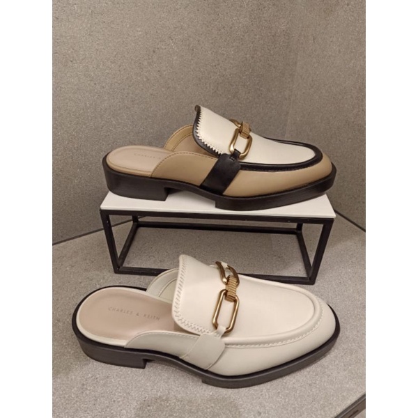 Sepatu Sandal Wanita Flat Shoes Charles & Keith Original Store