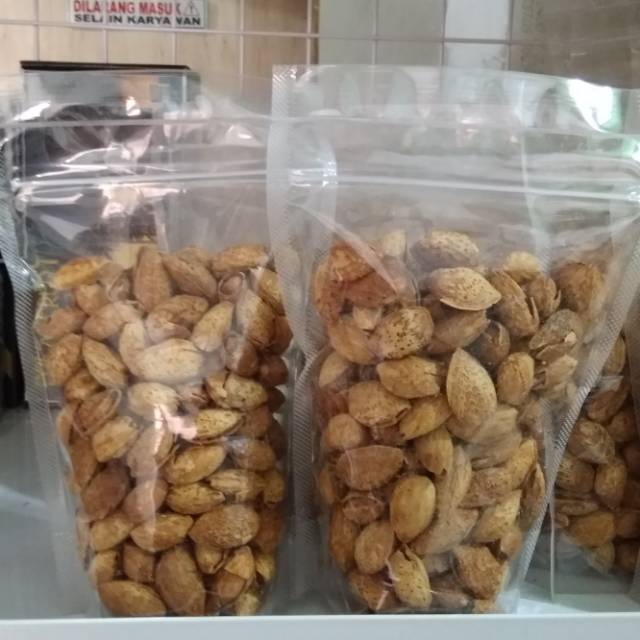 

Kacang Almond Panggang Premium 250 Gram