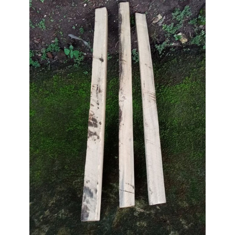 BAHAN TONGKAT KOMANDO KAYU CENDANA KUPANG