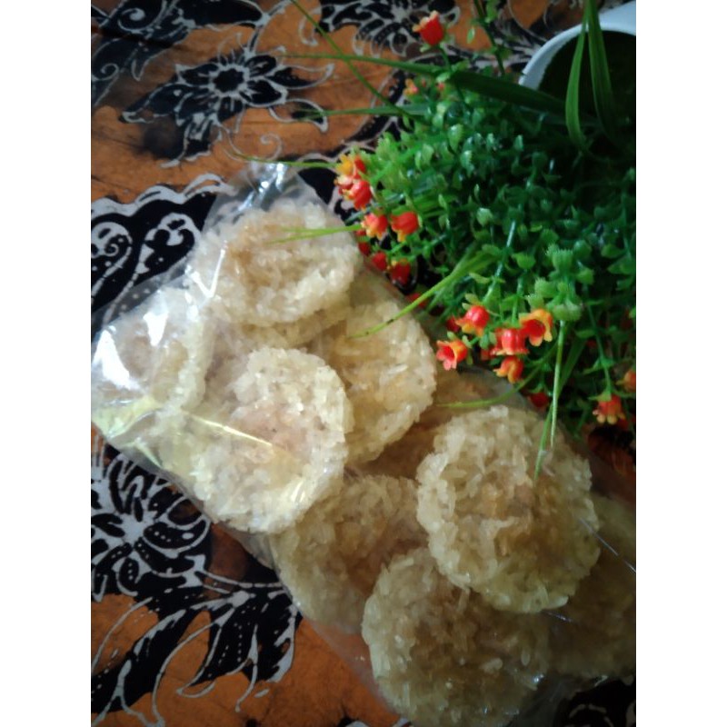 

RENGGINANG BAWANG