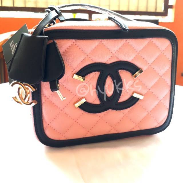 TAS CHANEL VANITY CAVIAR