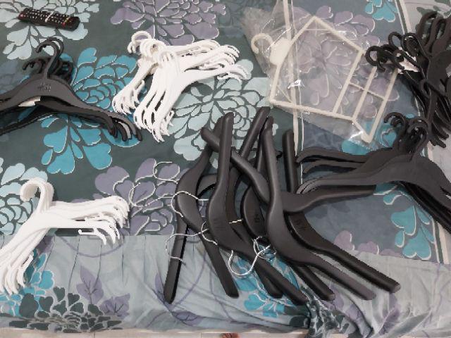 Hanger Under Wear (12pcs)