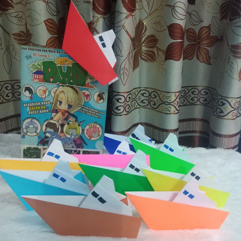 

Pembatas buku/bookmark DIY kertas origami isi 10 warna -Model Kapal_12x12