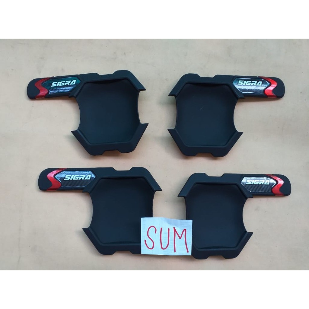 outer mobil Sigra hitam doff
