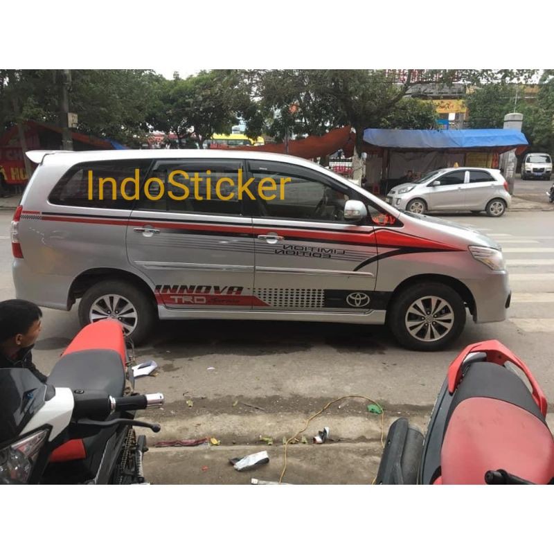 terbaru sticker stiker mobil Innova striping stiker mobil Toyota Innova stiker mobil keren