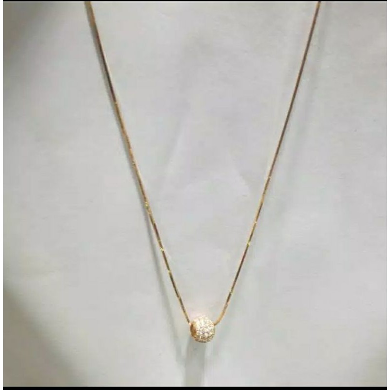 kalung emas liontin bulat