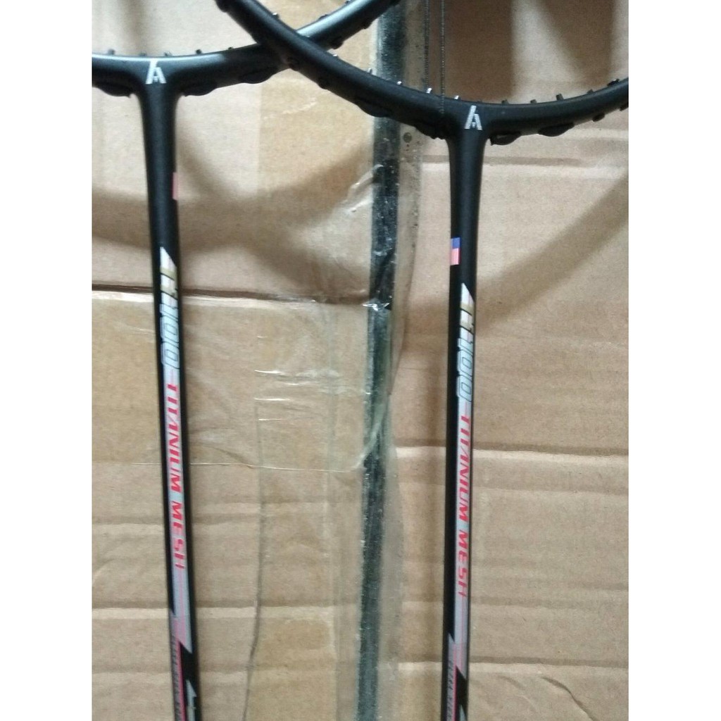 TERLARIS  RAKET ASHAWAY TI 100 TITANIUM SMASH TERBARU
