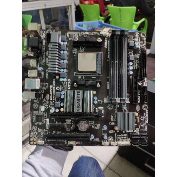 Paketan Amd Fx 4130 Mobo Gigabyte Ga 78lmt usb3 AM3+