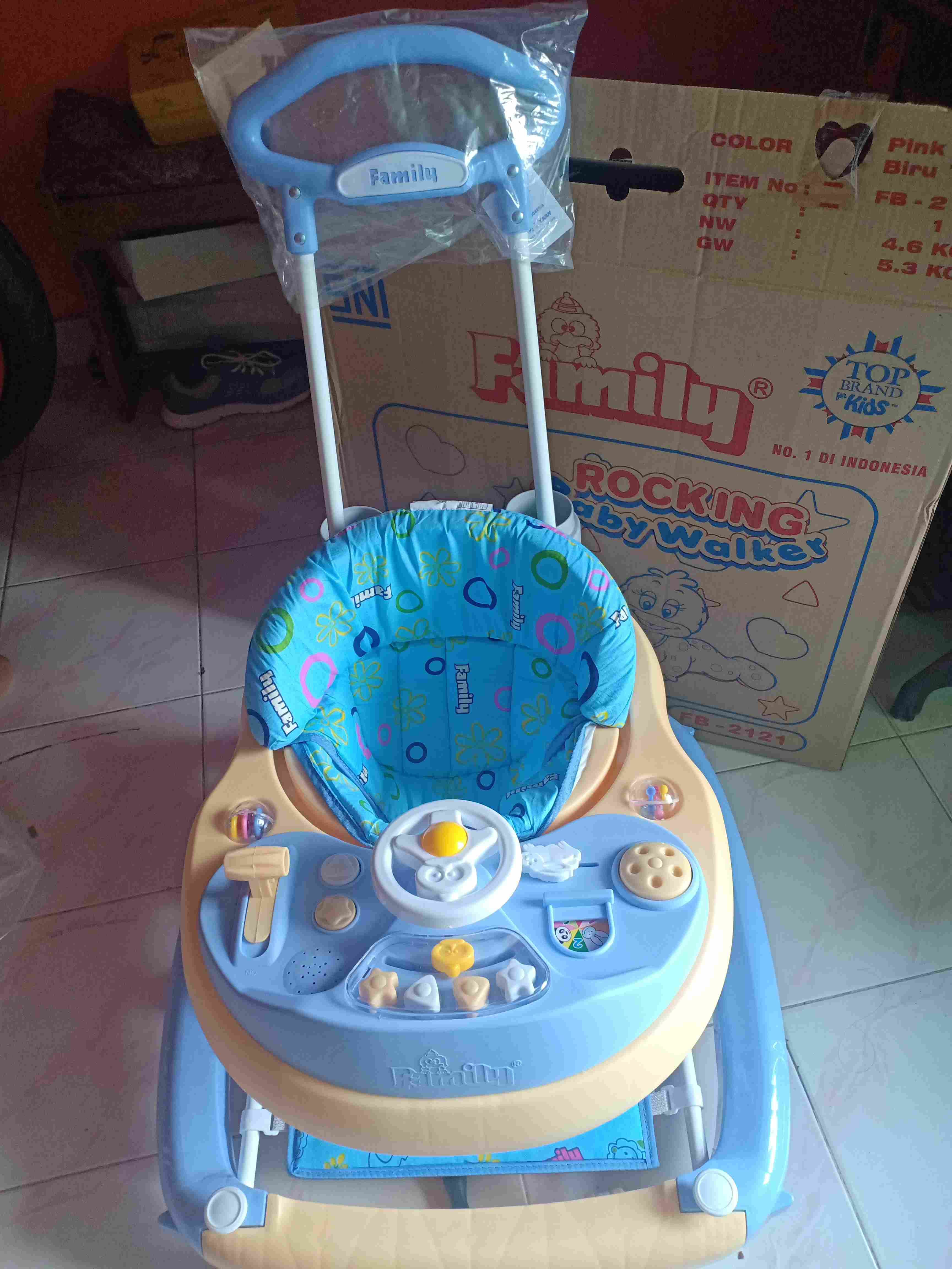 Baby Walker Family F2121 Dan F2115