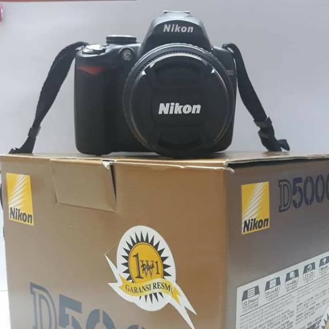 DSLR NIKON D5000