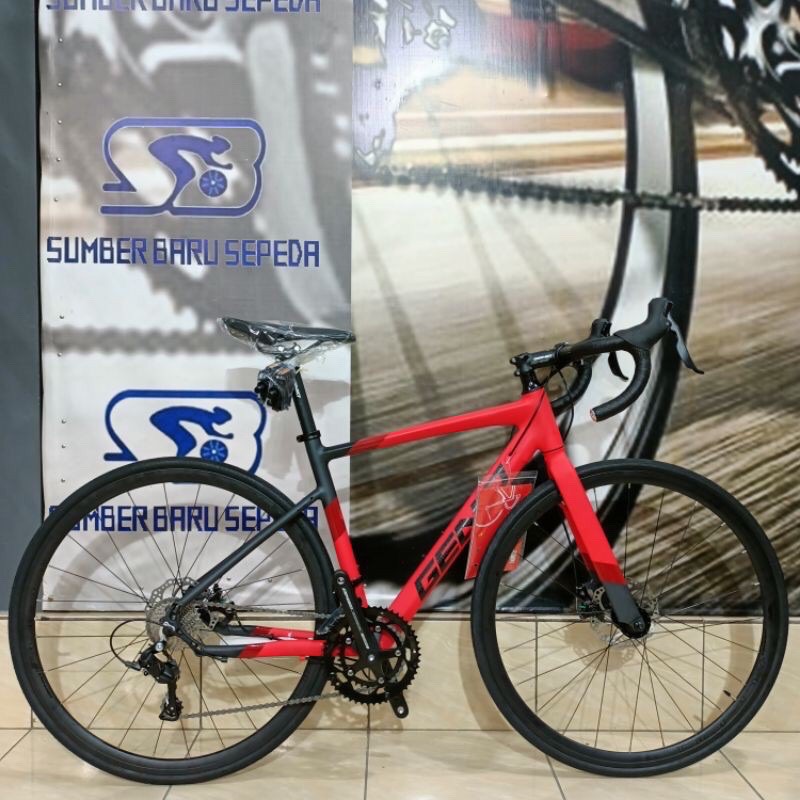 SEPEDA ROADBIKE GENIO BREAKER 2.0