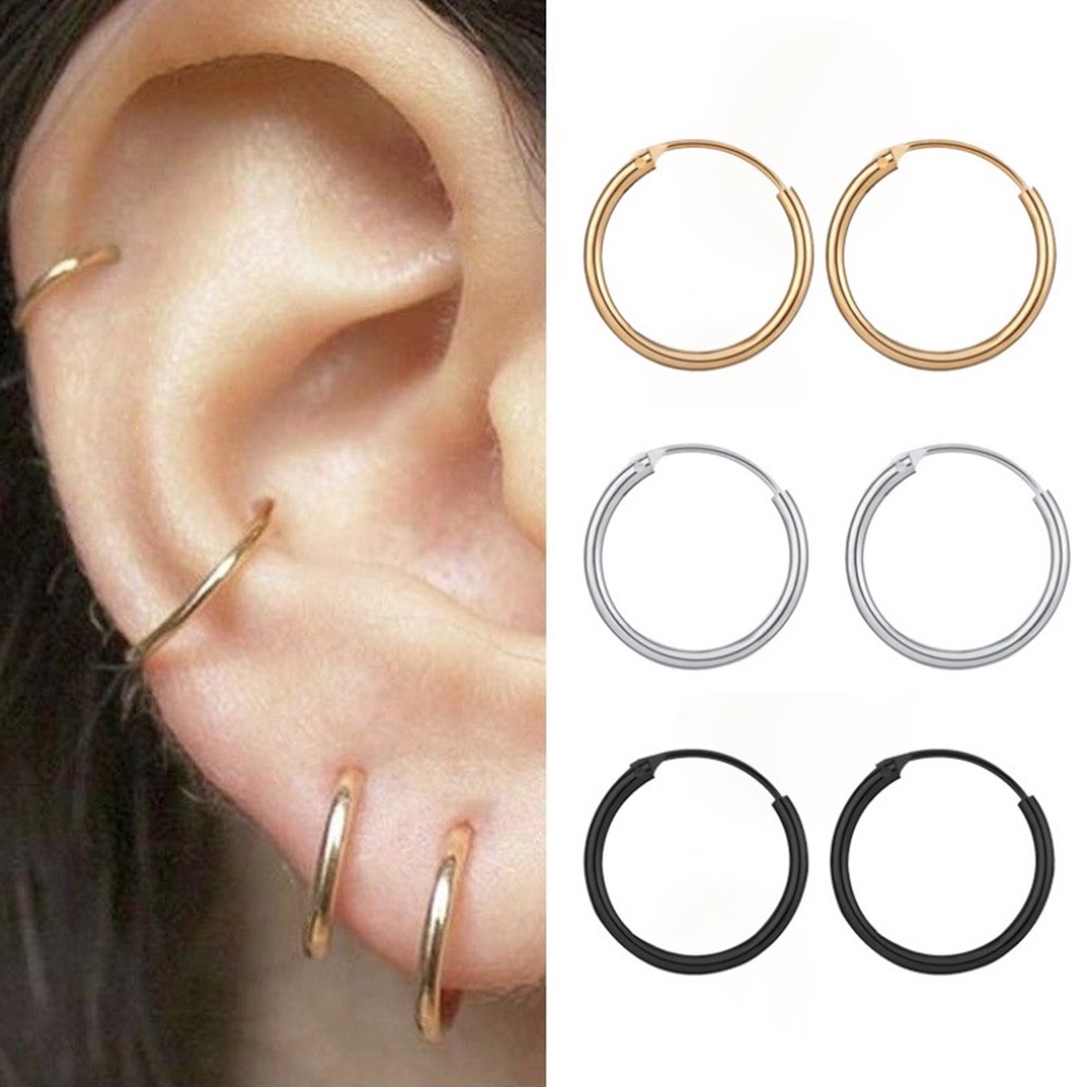 Anting Hoop Bulat Kecil Warna Emas / Hitam / Silver Gaya Punk Hip Hop Untuk Wanita