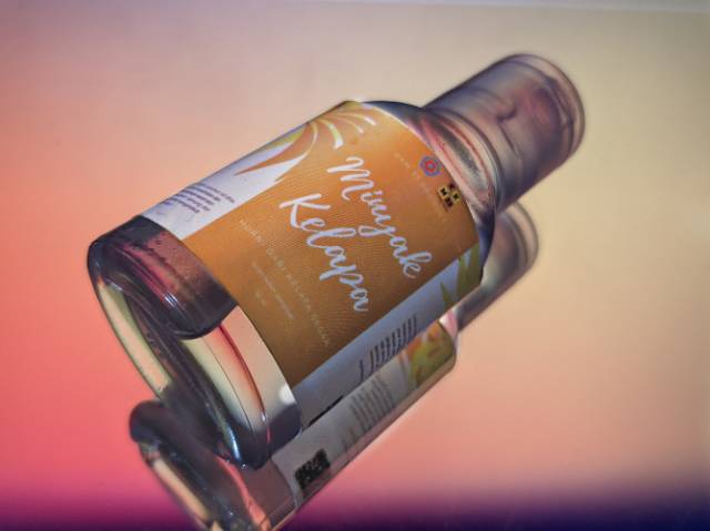 

Minyak Kelapa Murni , VCO 30 ml