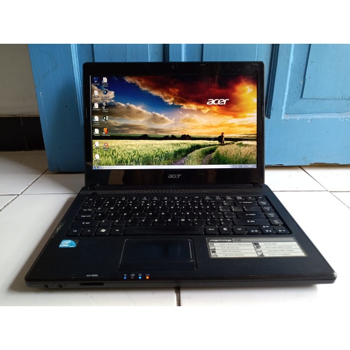 Acer Aspire 4738 Hitam Intel Core i3 RAM Memori 2GB HDD Harddisk 500GB Laptop Bekas Second HDMI