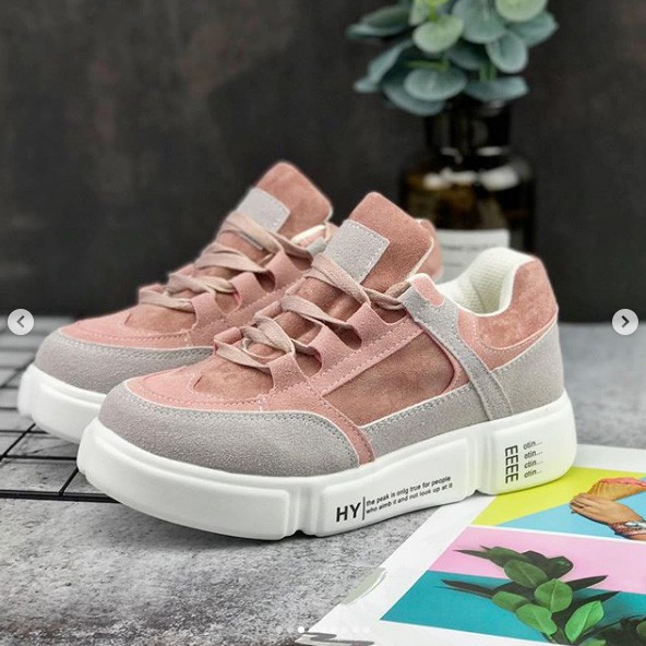 Sneakers C905
