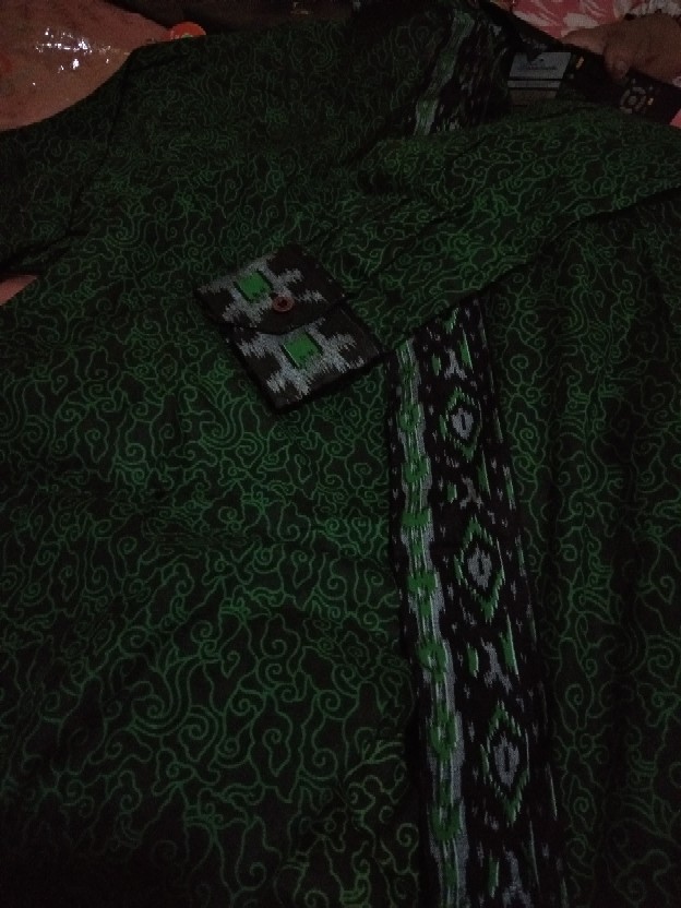 Kemeja Batik Pria Lengan Panjang Regular Size  M L Xl Xxl Danabrata Batik Motif Mega Hijau Kode 033