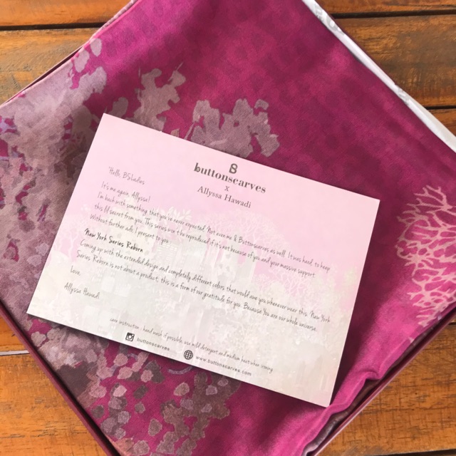 Buttonscarves New York Reborn in Chelsea