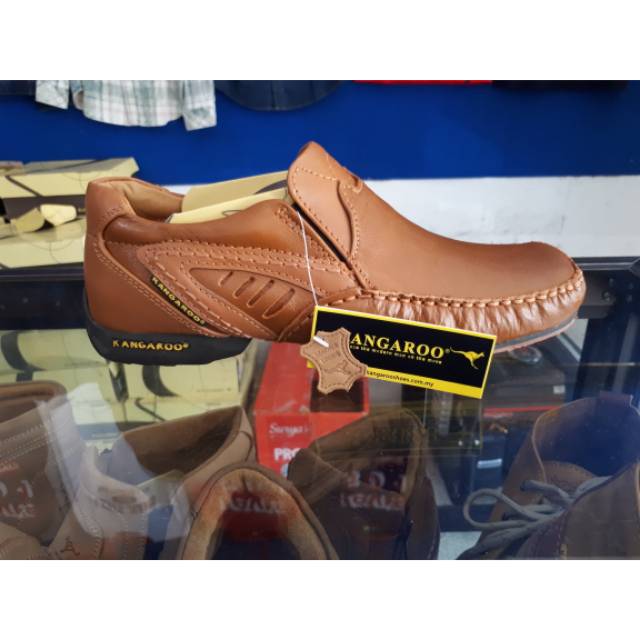 Sepatu Pria Kangaroo