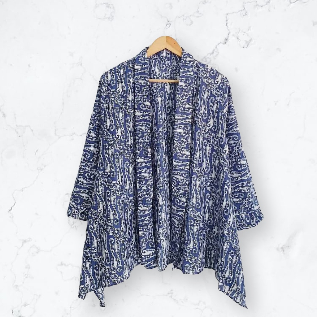 Blazer Batik Wanita Motif Parang dan Jlamprang