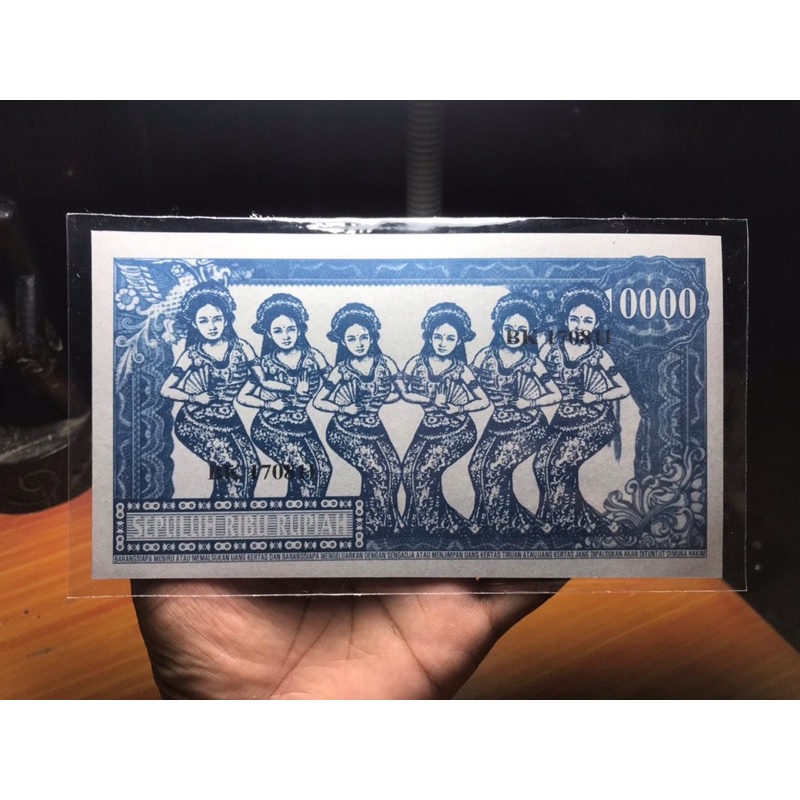Uang Kuno Soekarno 10000 Rupiah Tahun 1964 Biru Belakang Penari 6 Code 563