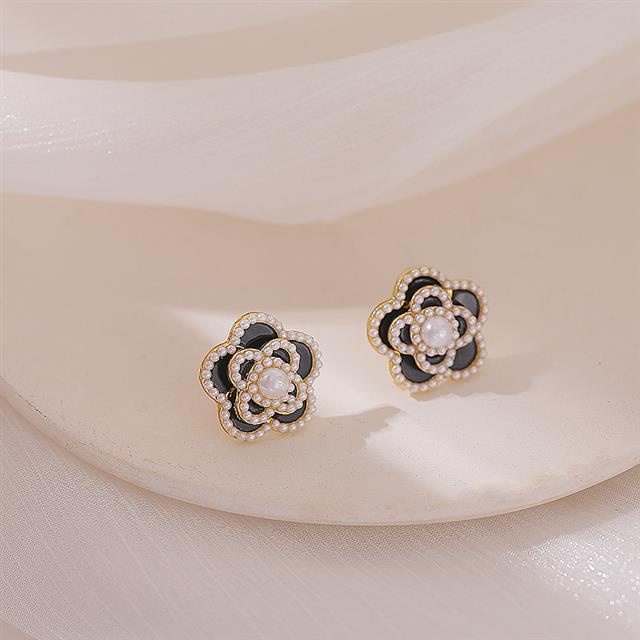 Sterling silver jarum Korea anggun online influencer fashion Pearl Camellia sederhana liar anting-an