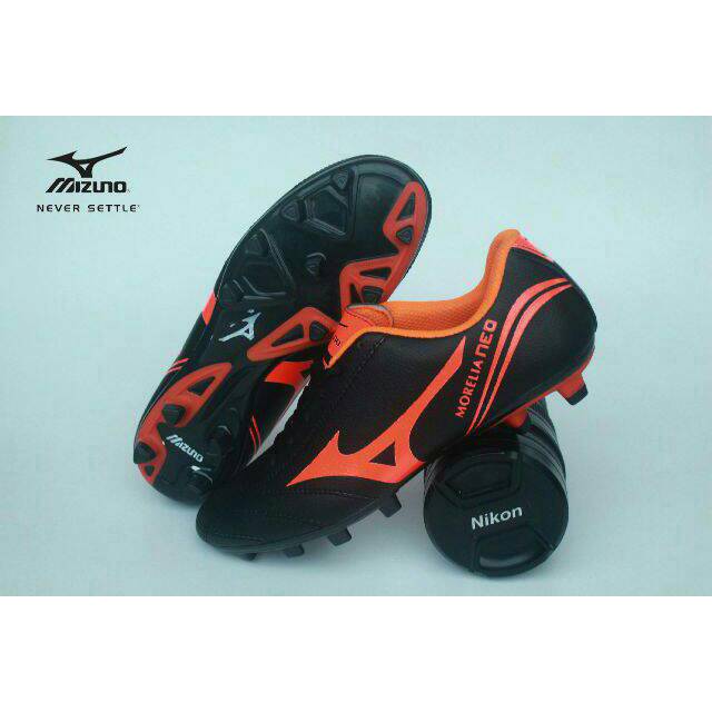 mizuno bola. Sepatu bola mizuno. Mizuno bola neo moriela original.Sepatu mizuno olahraga bolla