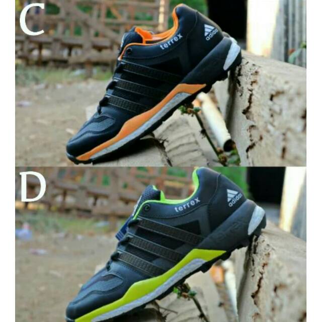 Sepatu adidas terrex