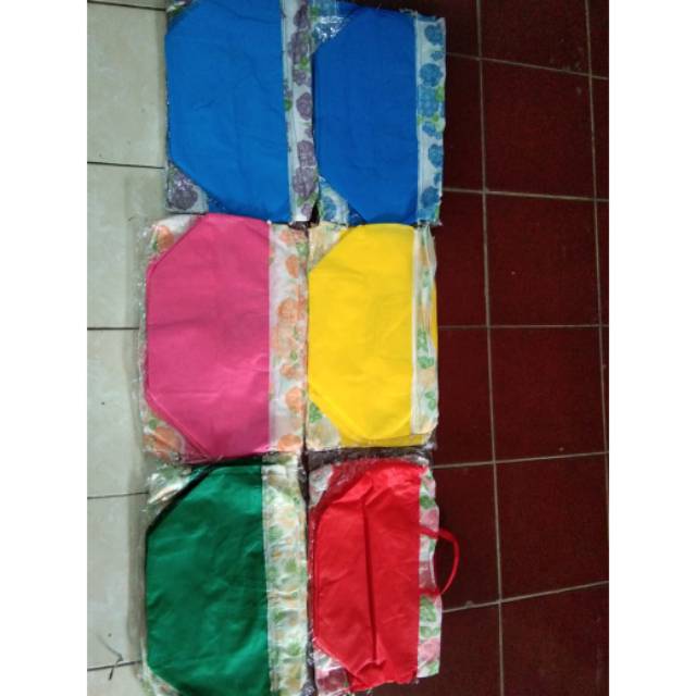 

Goodie bag serut 22 x 22 (HARGA PER LUSIN)