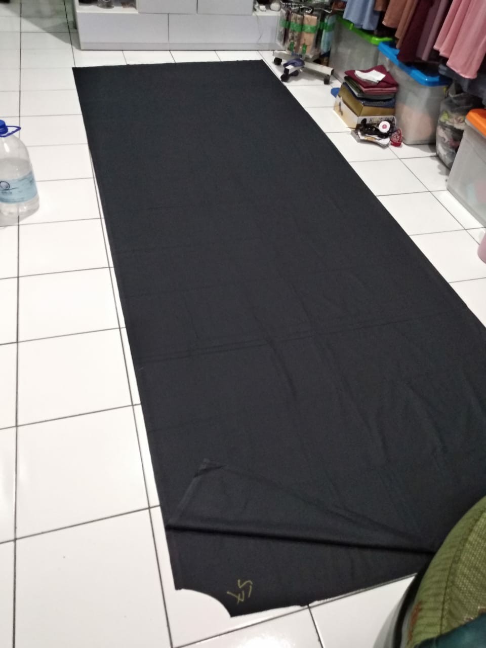 Bahan Kain Meteran Katun Lembut Polos Lebar 240 Cm Polos Hitam
