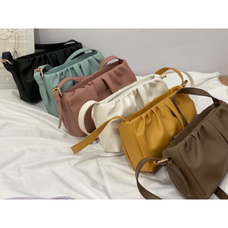 Tas Selempang Korean style Fluffy Korean bag style tas wanita